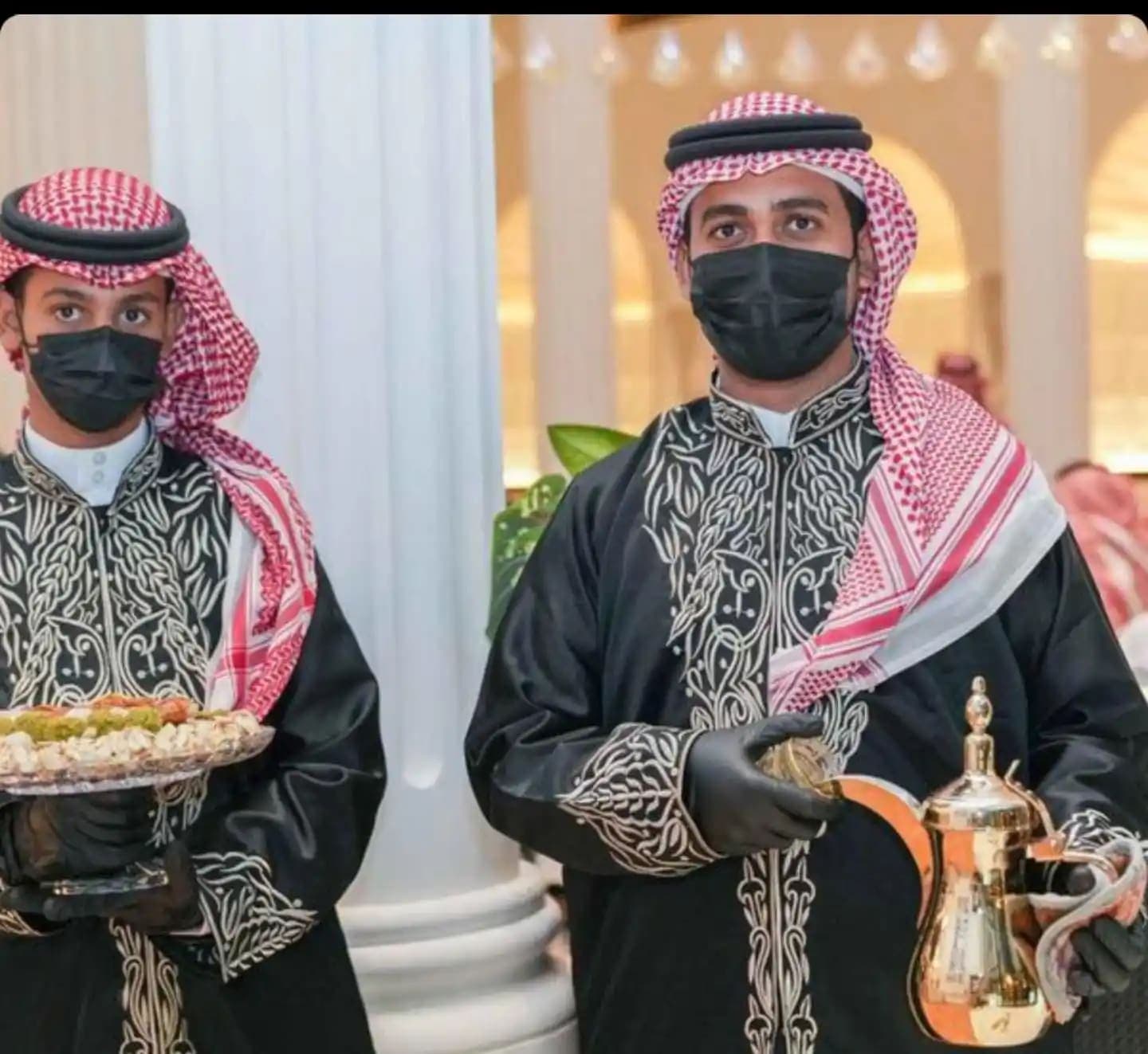 صبابين قهوة متخصصون في الضيافة العربية الأصيلة للمناسبات الرسمية بالرياض